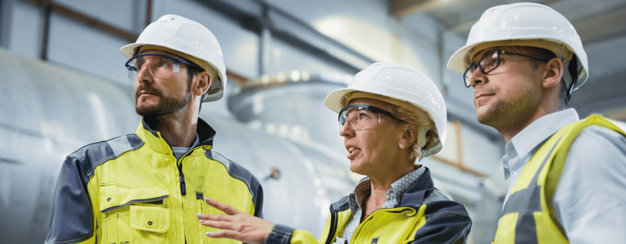 2025-07-30-what-makes-workwear-and-ppe-essential-for-workplace-safety